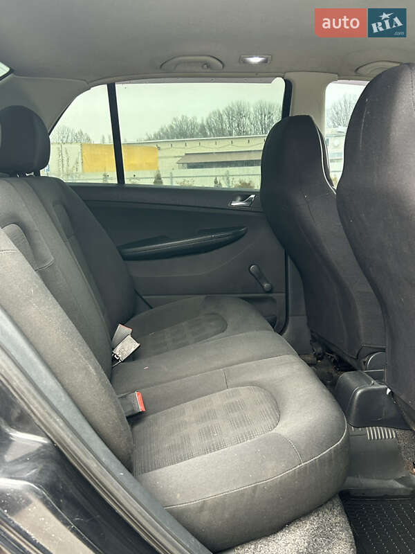 Седан Skoda Fabia 2004 в Вапнярке