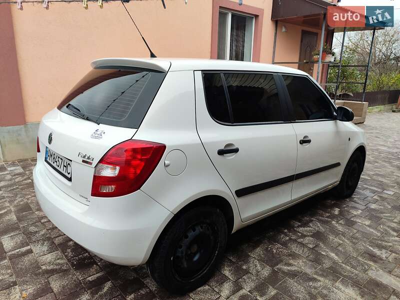 Хэтчбек Skoda Fabia 2007 в Барановке