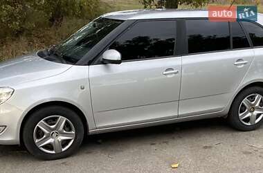 Универсал Skoda Fabia 2014 в Ромнах