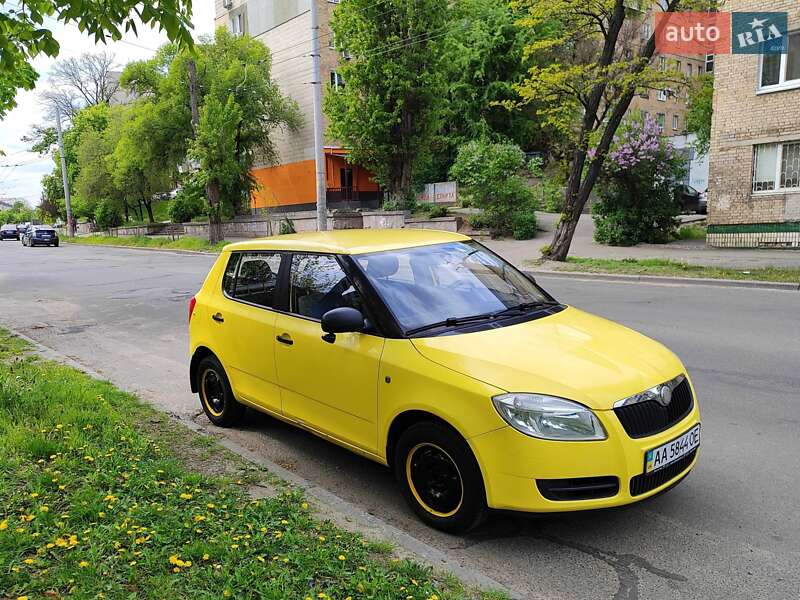 Хэтчбек Skoda Fabia 2008 в Монастырище