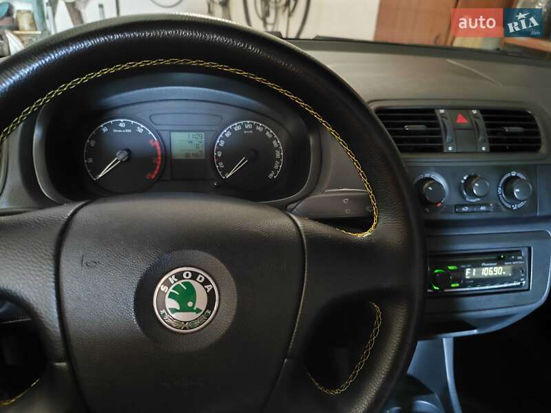 Хэтчбек Skoda Fabia 2008 в Монастырище