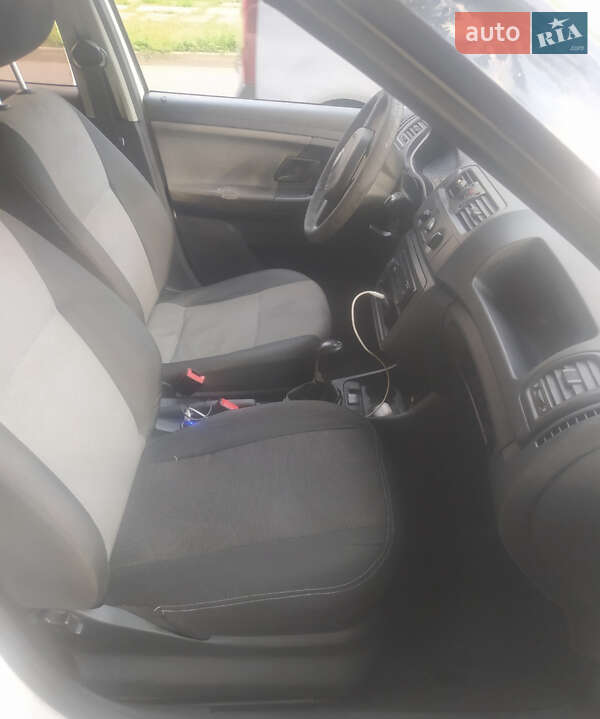 Хетчбек Skoda Fabia 2012 в Києві