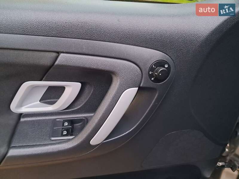 Универсал Skoda Fabia 2009 в Могилев-Подольске