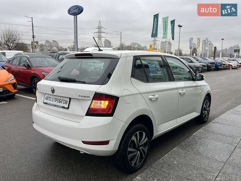 Хетчбек Skoda Fabia 2019 в Києві