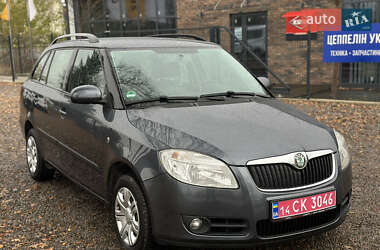 Універсал Skoda Fabia 2008 в Вінниці