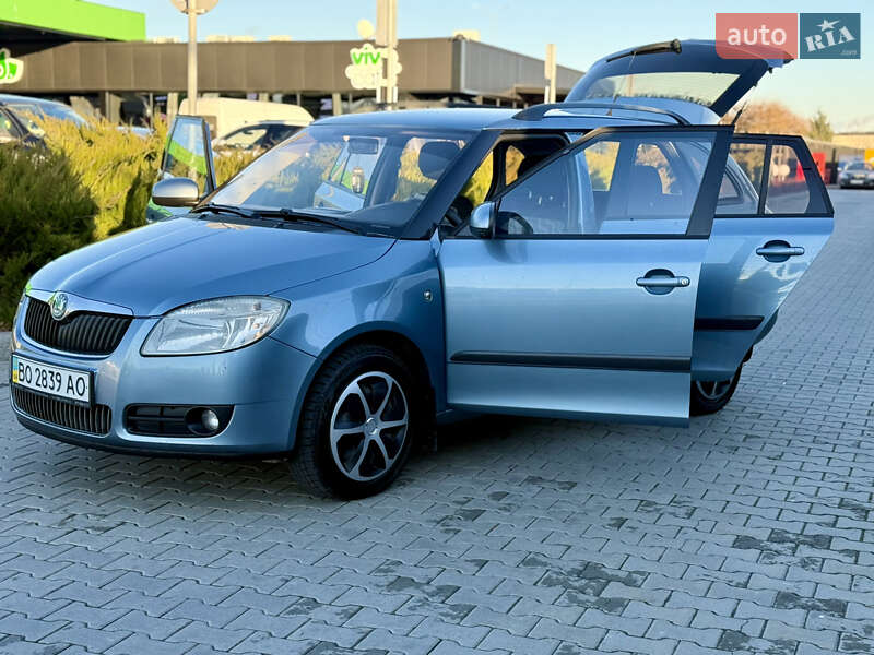 Универсал Skoda Fabia 2009 в Тернополе