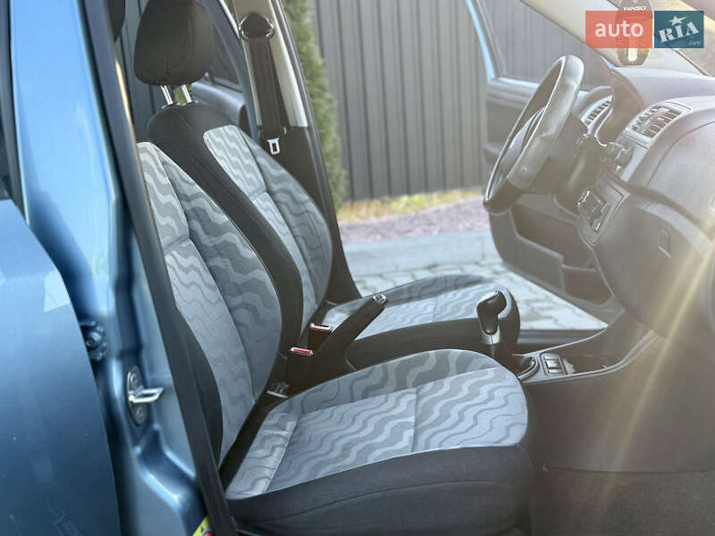 Универсал Skoda Fabia 2009 в Тернополе