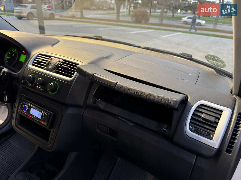 Универсал Skoda Fabia 2009 в Луцке