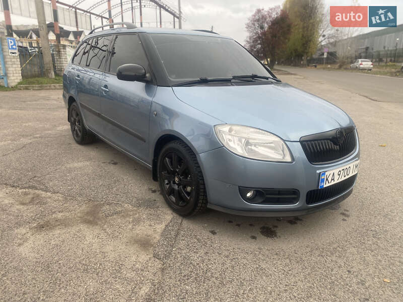 Універсал Skoda Fabia 2008 в Черкасах