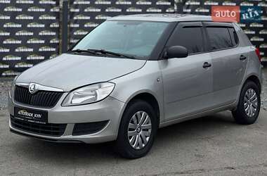 Хэтчбек Skoda Fabia 2011 в Киеве