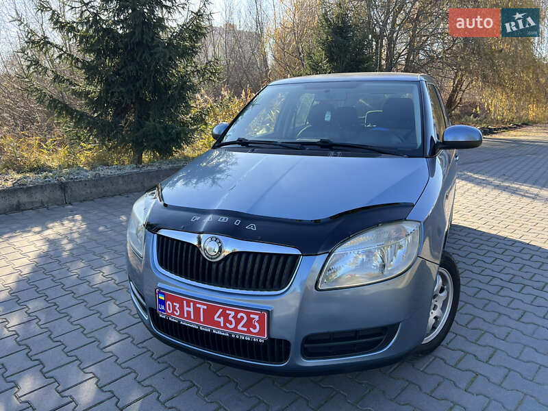 Хэтчбек Skoda Fabia 2009 в Хмельницком