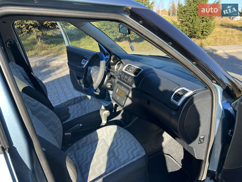 Хэтчбек Skoda Fabia 2009 в Хмельницком