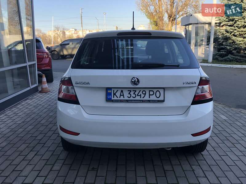 Хэтчбек Skoda Fabia 2019 в Киеве