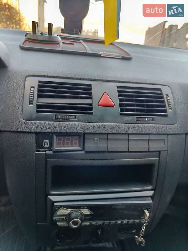 Универсал Skoda Fabia 2004 в Ржищеве