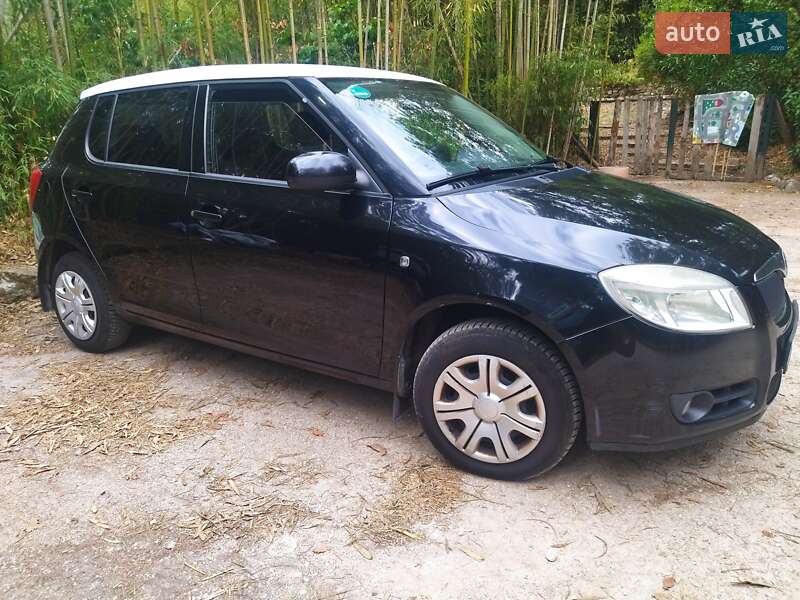 Хэтчбек Skoda Fabia 2009 в Ужгороде фото Хэтчбек Skoda Fabia 2009 в Ужгороде