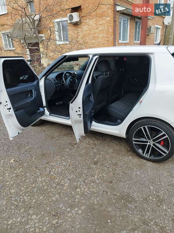 Хэтчбек Skoda Fabia 2012 в Теплике