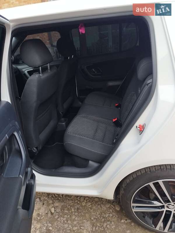 Хэтчбек Skoda Fabia 2012 в Теплике