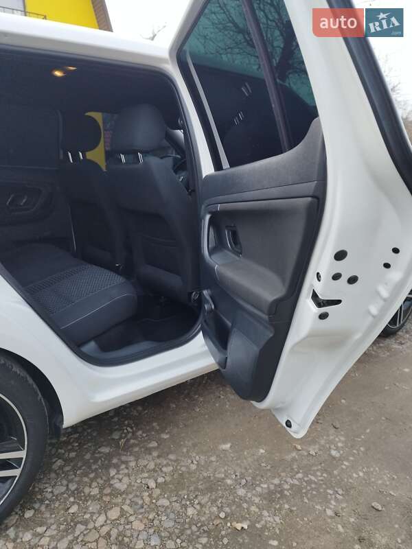 Хэтчбек Skoda Fabia 2012 в Теплике