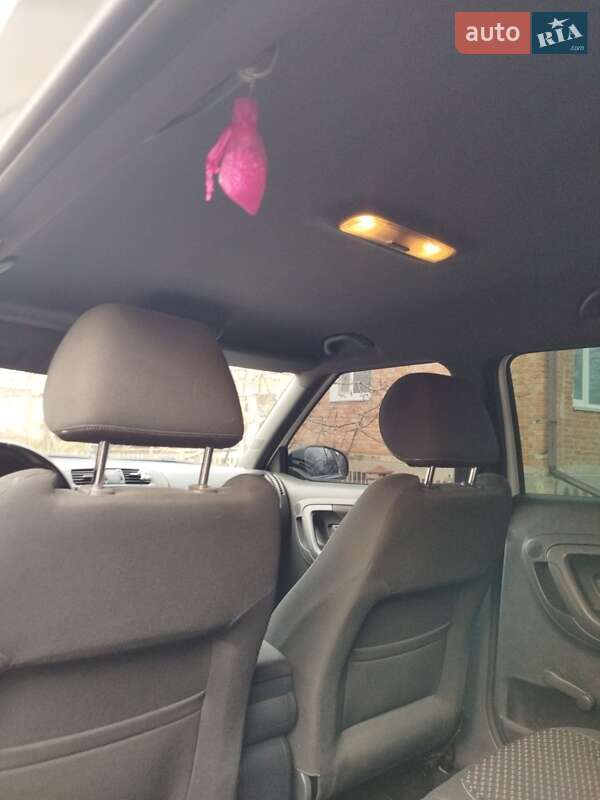 Хэтчбек Skoda Fabia 2012 в Теплике