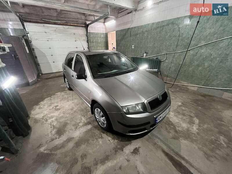 Хэтчбек Skoda Fabia 2006 в Бердичеве