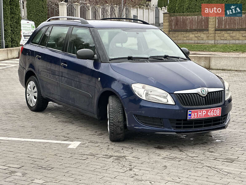 Универсал Skoda Fabia 2011 в Ровно фото 4 Универсал Skoda Fabia 2011 в Ровно