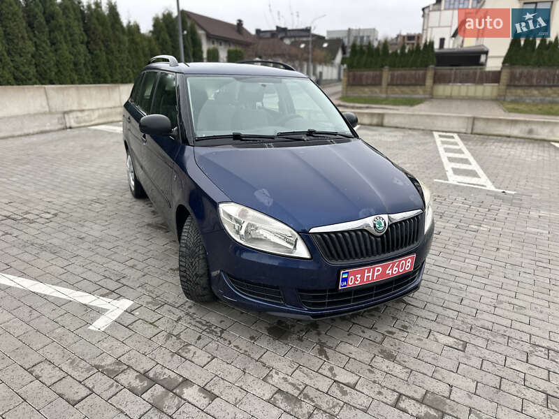Универсал Skoda Fabia 2011 в Ровно фото 44 Универсал Skoda Fabia 2011 в Ровно