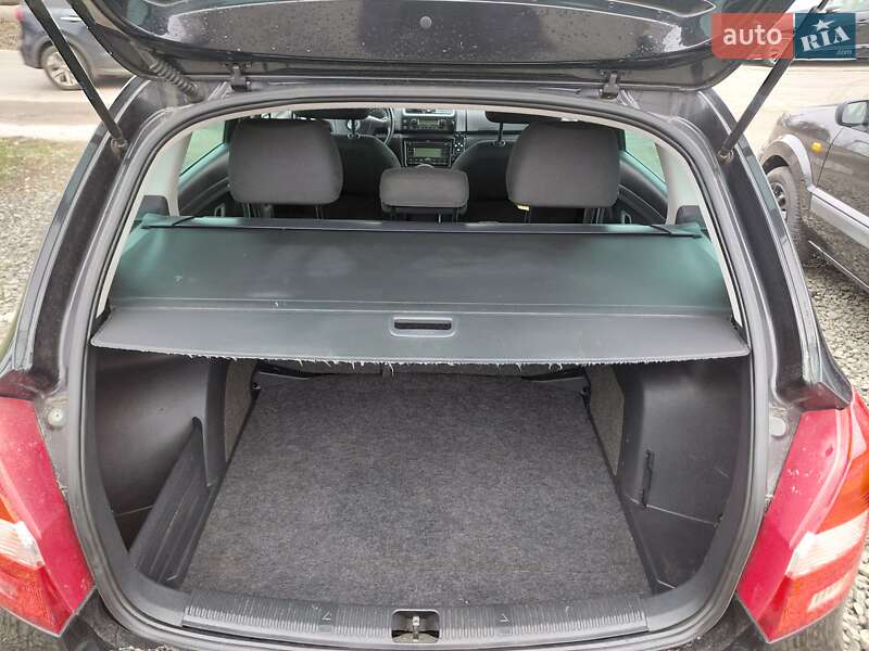 Универсал Skoda Fabia 2009 в Ровно фото 14 Универсал Skoda Fabia 2009 в Ровно