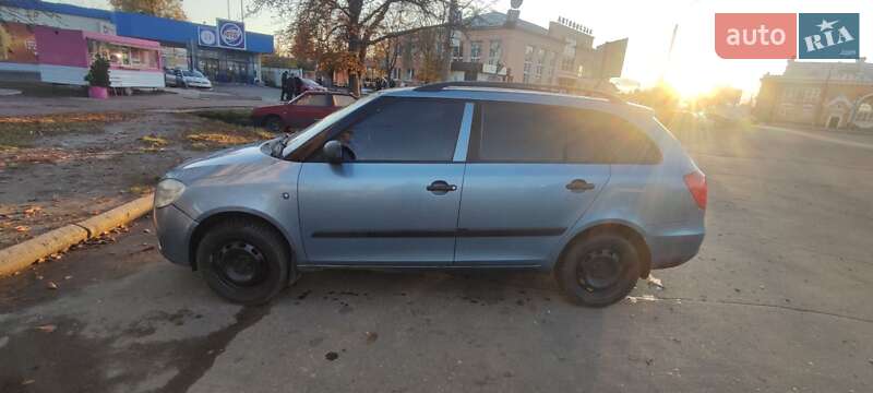 Универсал Skoda Fabia 2008 в Чернигове