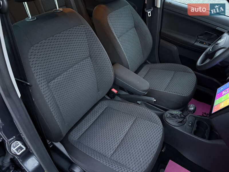 Универсал Skoda Fabia 2011 в Луцке