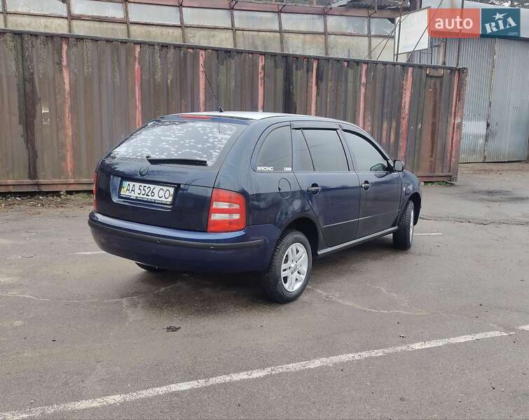 Универсал Skoda Fabia 2003 в Киеве