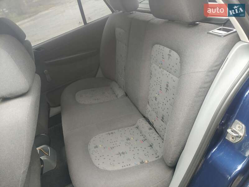 Универсал Skoda Fabia 2003 в Киеве