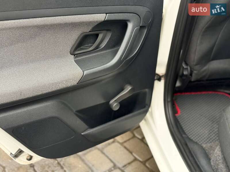Хэтчбек Skoda Fabia 2009 в Львове фото 18 Хэтчбек Skoda Fabia 2009 в Львове