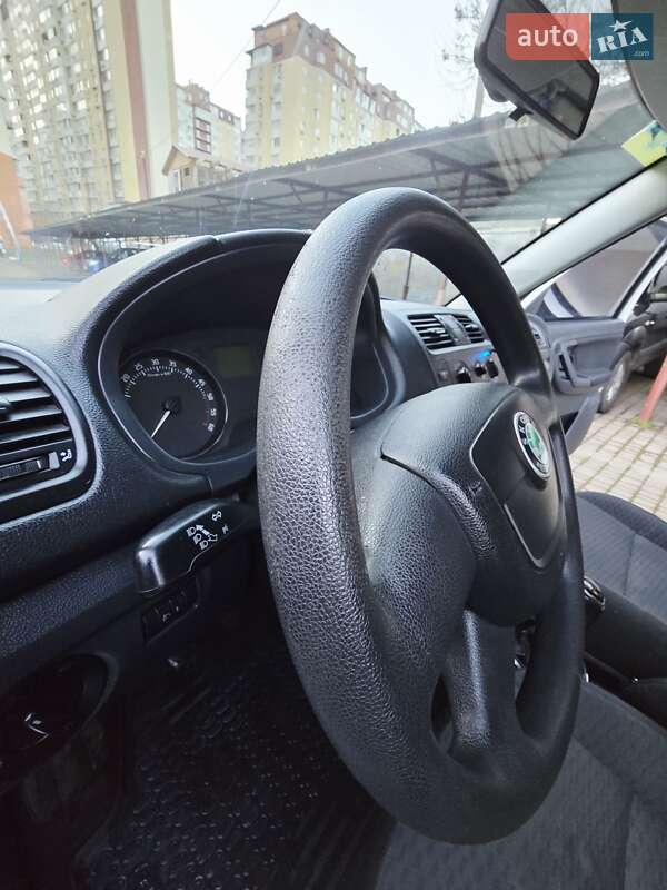 Універсал Skoda Fabia 2011 в Одесі