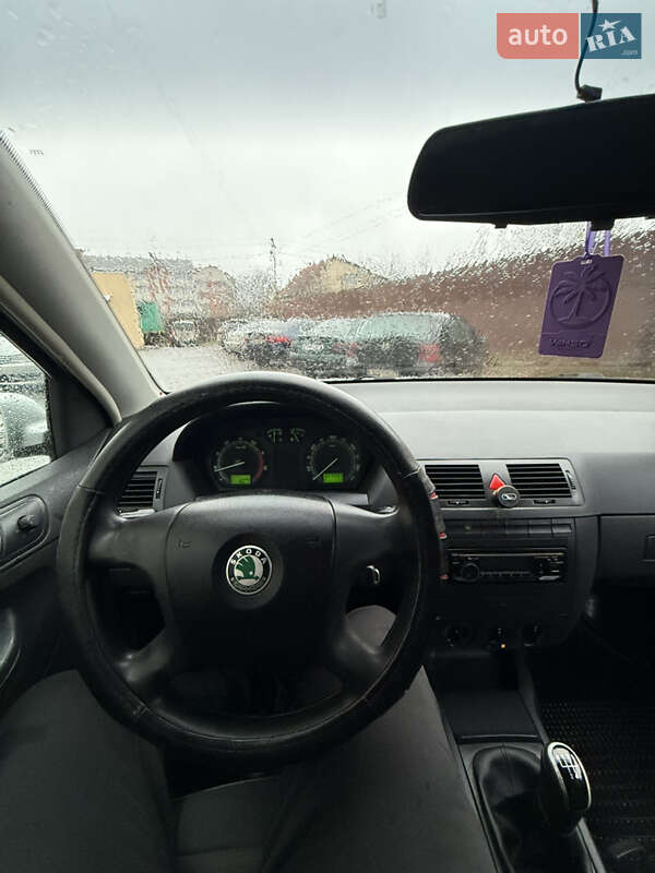 Универсал Skoda Fabia 2006 в Чернигове