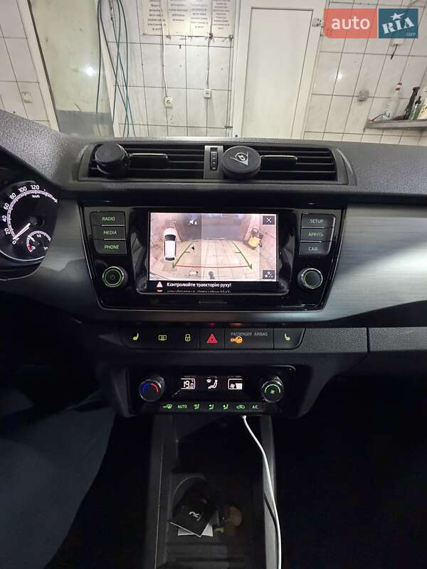 Универсал Skoda Fabia 2021 в Киеве