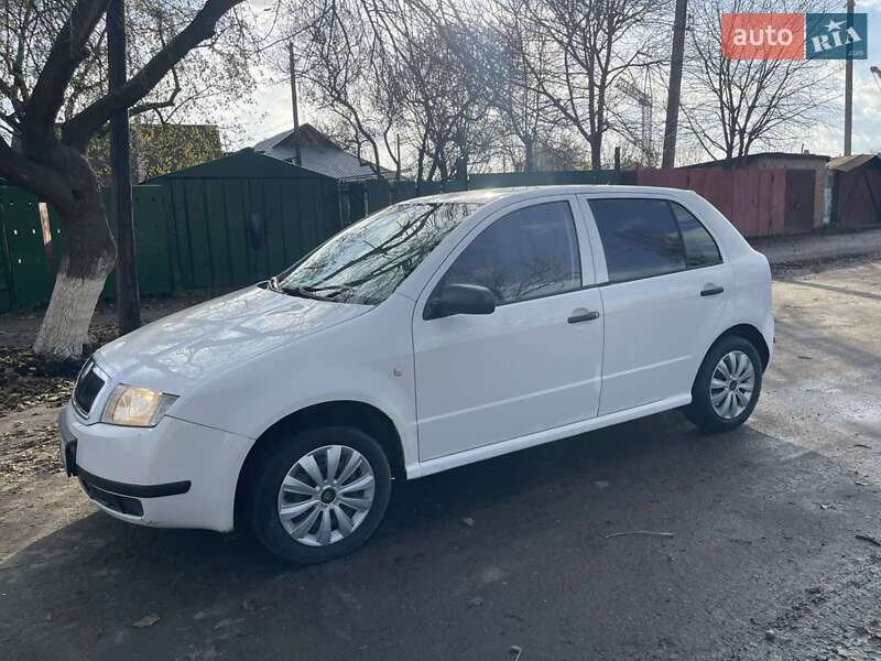 Хэтчбек Skoda Fabia 2000 в Полтаве фото 5 Хэтчбек Skoda Fabia 2000 в Полтаве