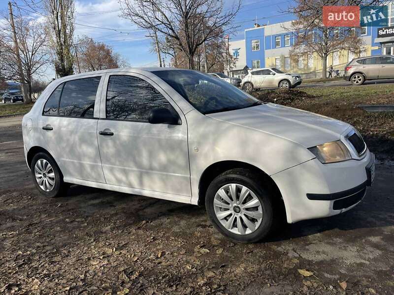 Хэтчбек Skoda Fabia 2000 в Полтаве фото 11 Хэтчбек Skoda Fabia 2000 в Полтаве
