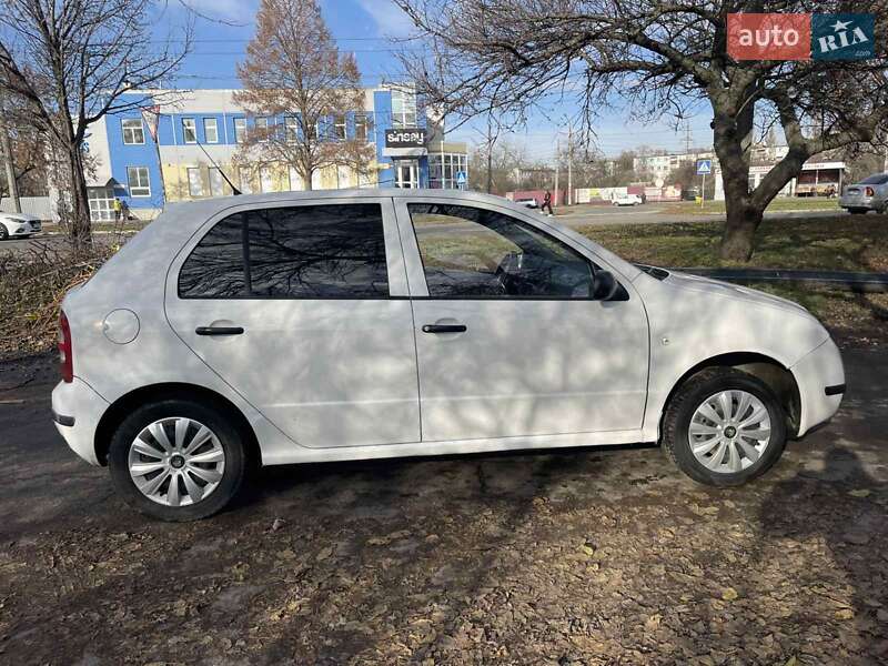 Хэтчбек Skoda Fabia 2000 в Полтаве фото 12 Хэтчбек Skoda Fabia 2000 в Полтаве