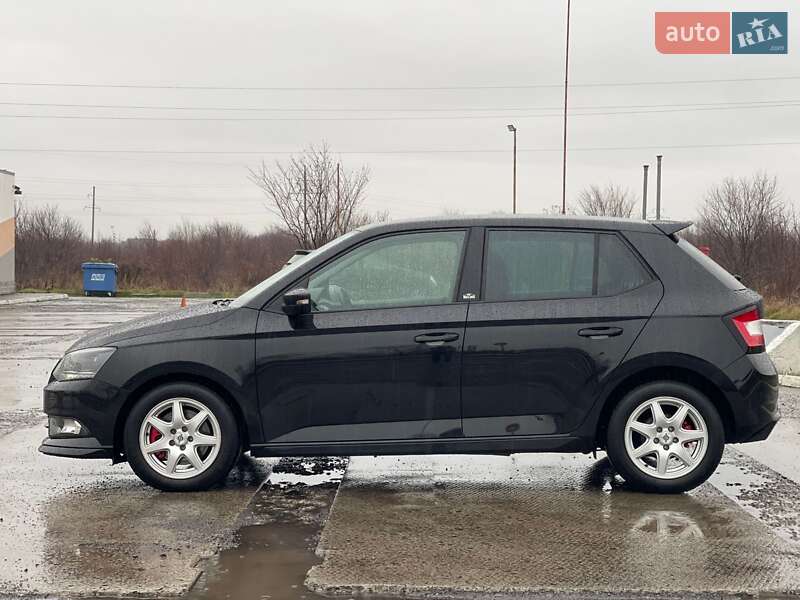 Хэтчбек Skoda Fabia 2016 в Ужгороде