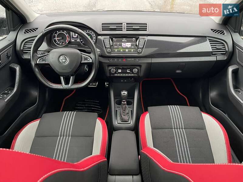 Хэтчбек Skoda Fabia 2016 в Ужгороде