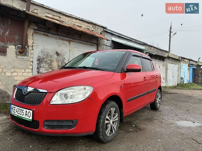 Хетчбек Skoda Fabia 2008 в Вільногірську