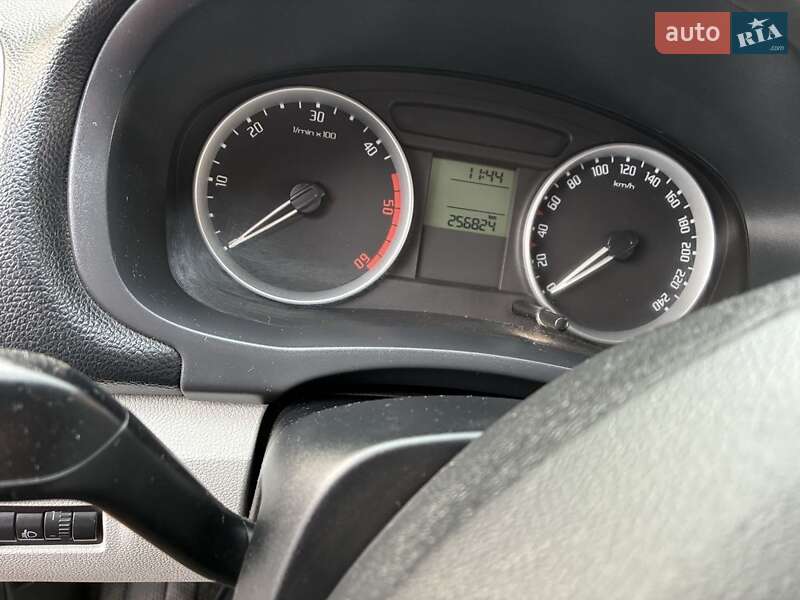 Хетчбек Skoda Fabia 2008 в Вільногірську