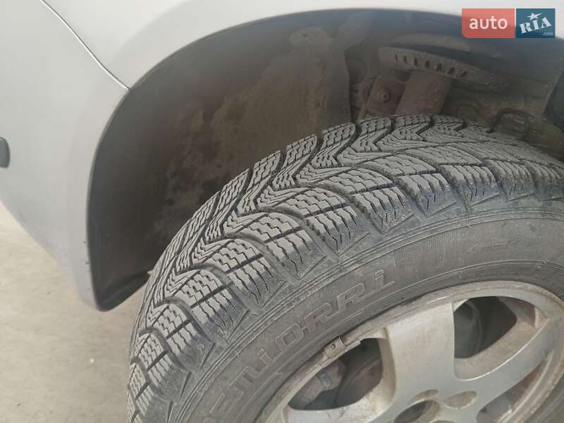 Универсал Skoda Fabia 2001 в Новом Буге