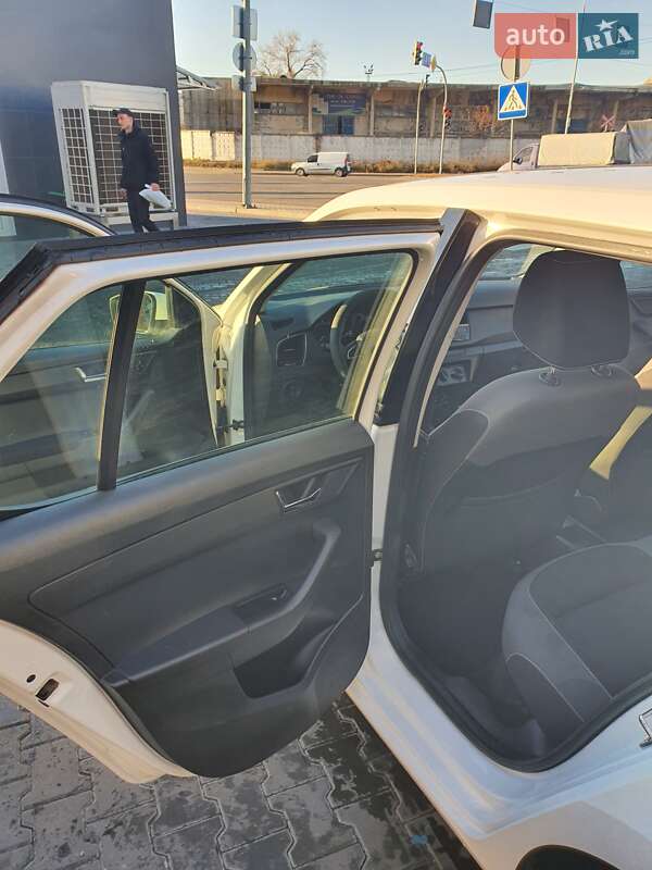 Хэтчбек Skoda Fabia 2019 в Киеве