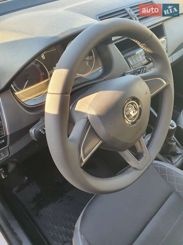 Хэтчбек Skoda Fabia 2019 в Киеве