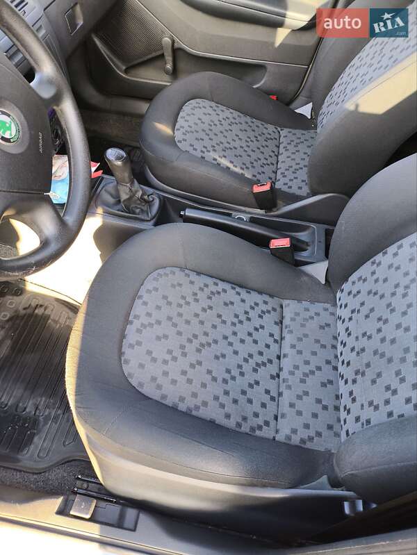 Седан Skoda Fabia 2007 в Харкові