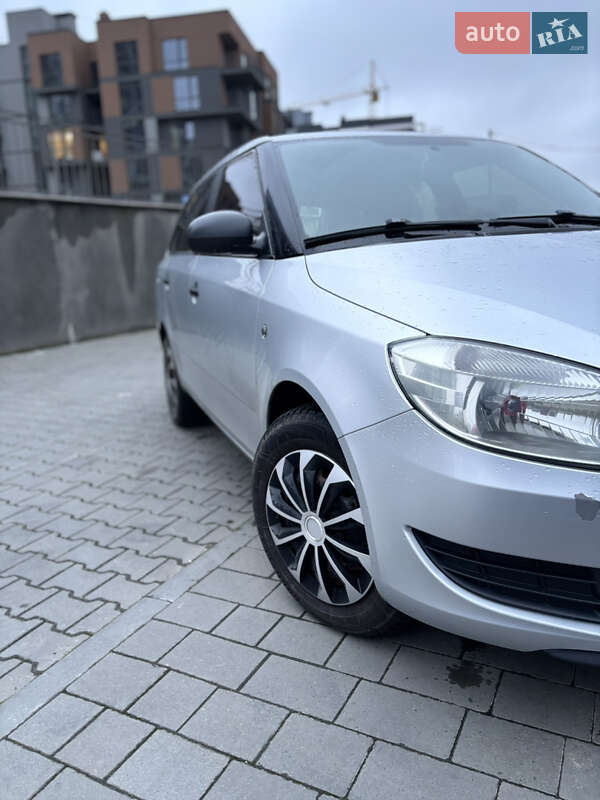 Универсал Skoda Fabia 2011 в Тернополе