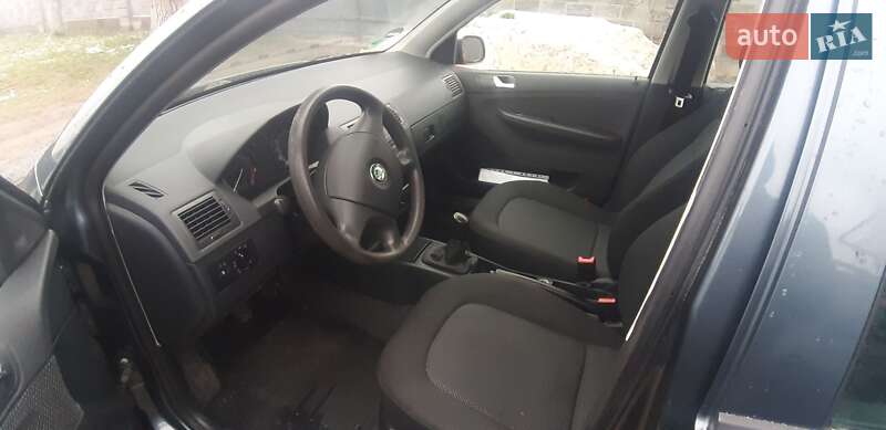 Универсал Skoda Fabia 2006 в Луцке