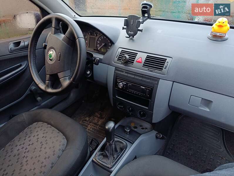 Хетчбек Skoda Fabia 2003 в Бердичеві