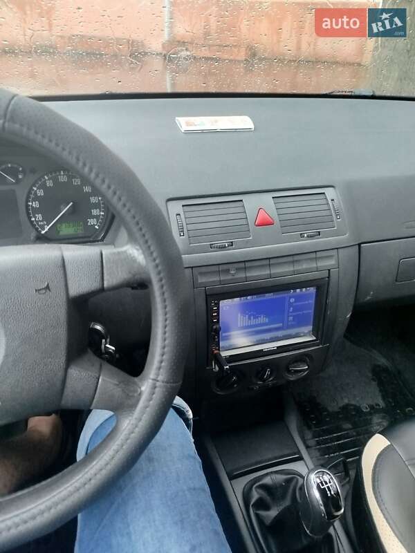 Універсал Skoda Fabia 2003 в Харкові фото Універсал Skoda Fabia 2003 в Харкові